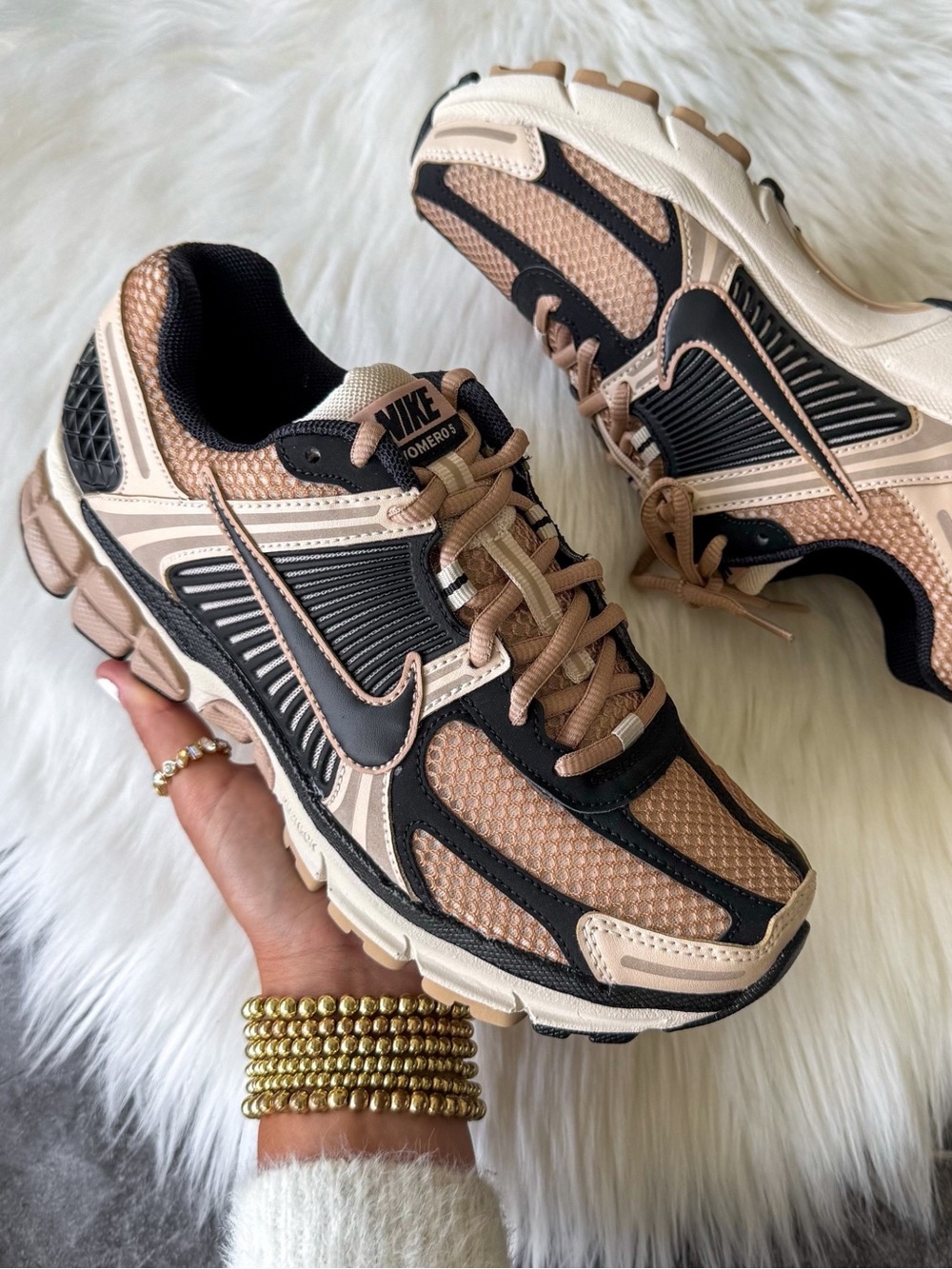 Nike sneakers 8.5